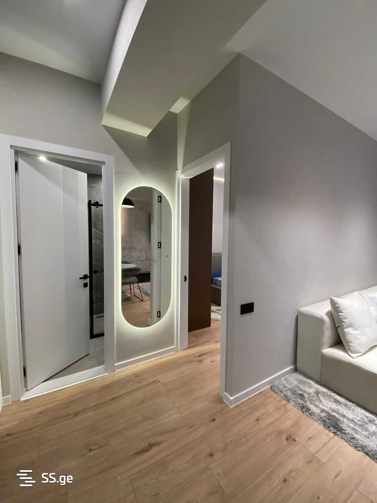 2 Room Flat For Rent. Vake view 8