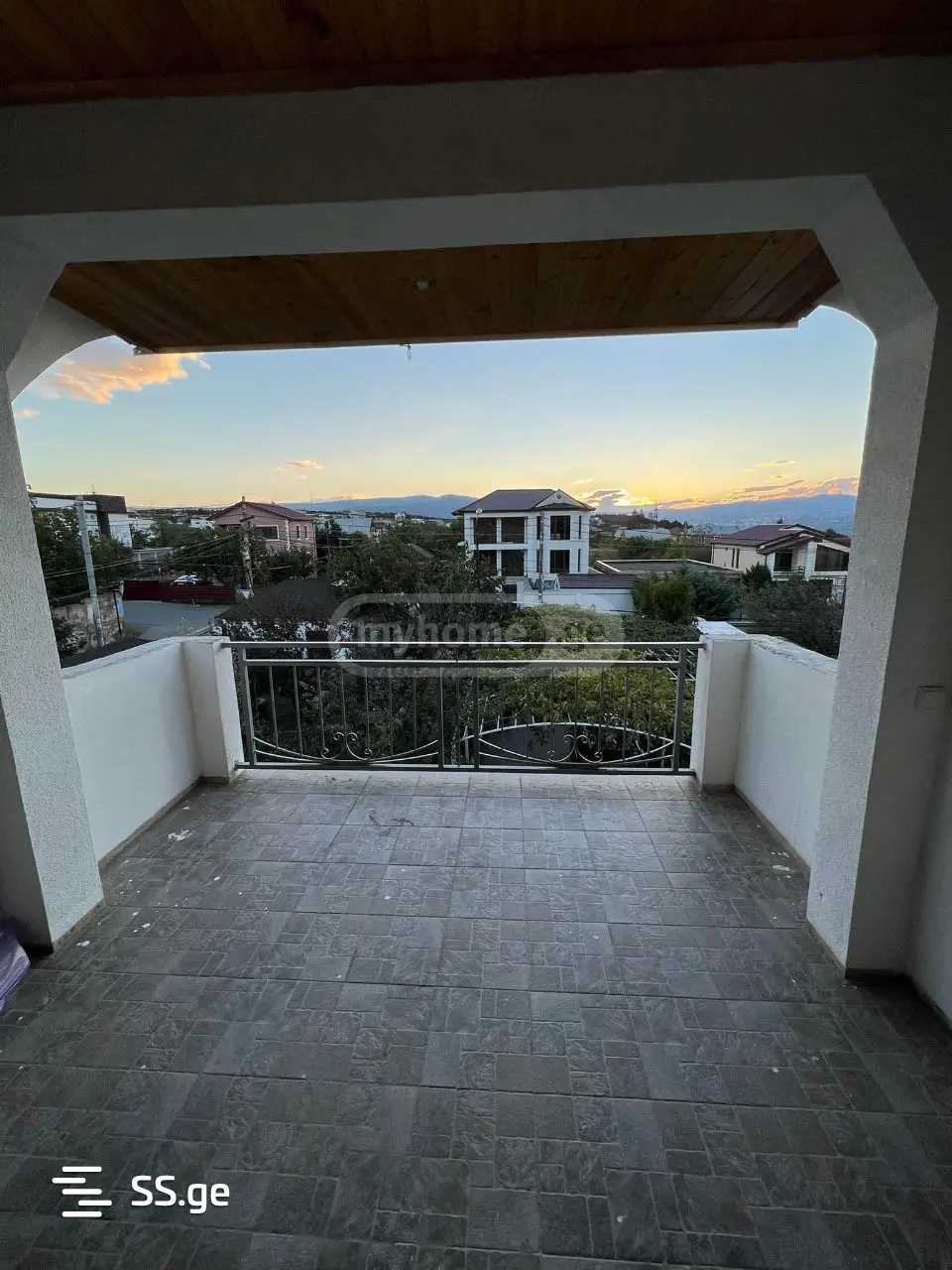 15 Room Hotel For Rent. Nadzaladevi, 4 of 12