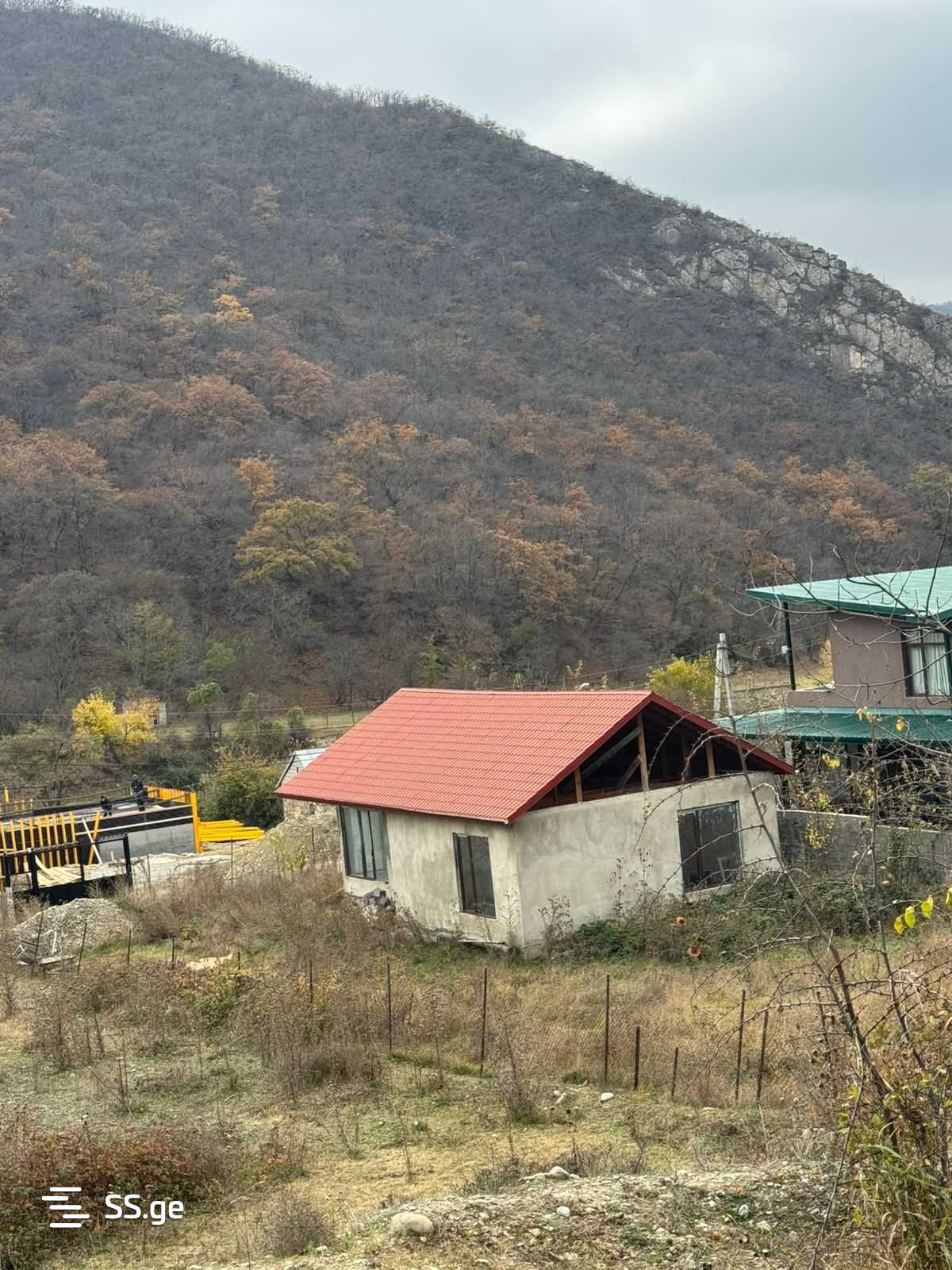 იყიდება 3-ოთახი კერძო სახლი view 2