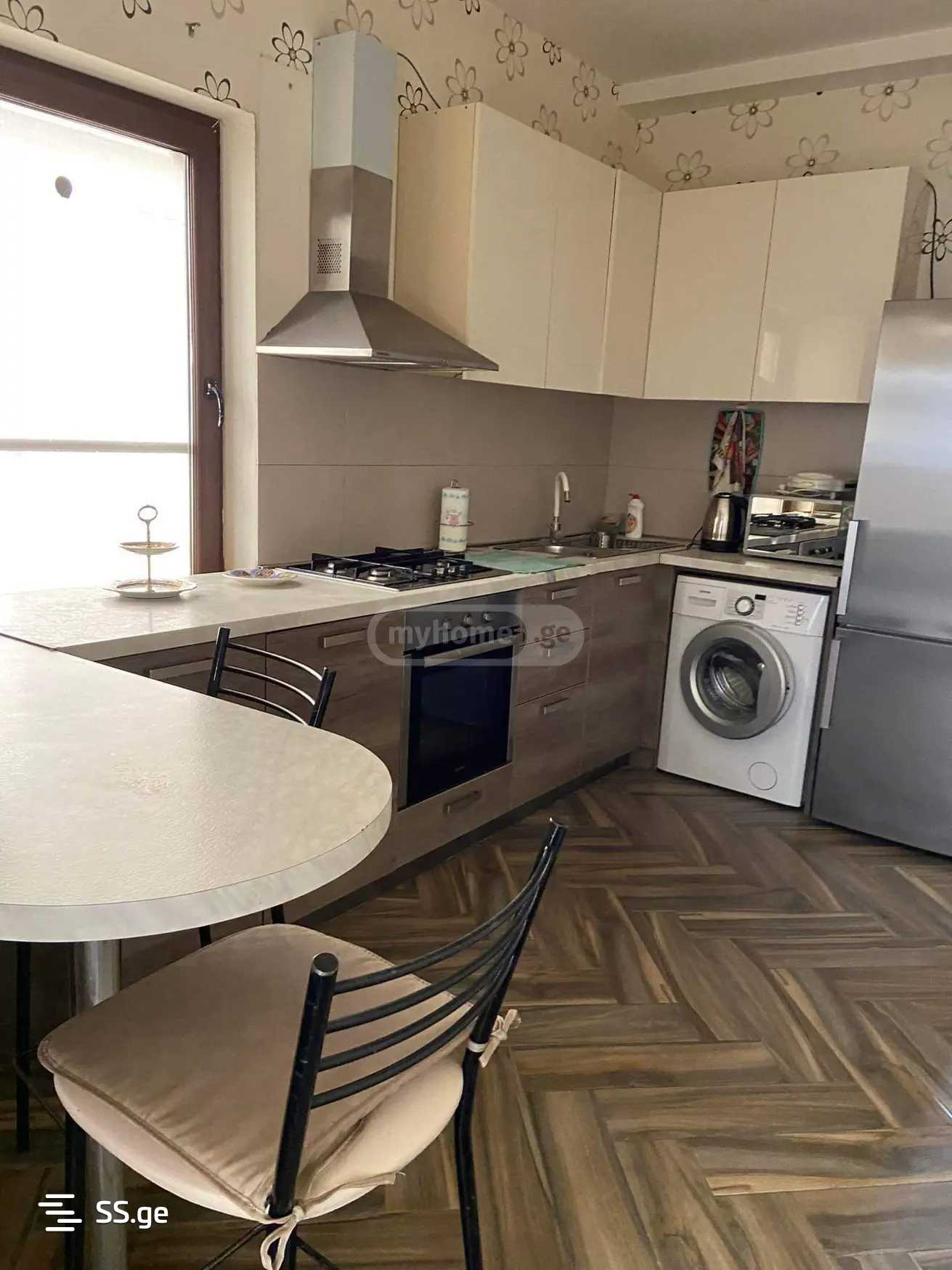 8 Room Private House For Rent. Didi Digomi, 2 of 12
