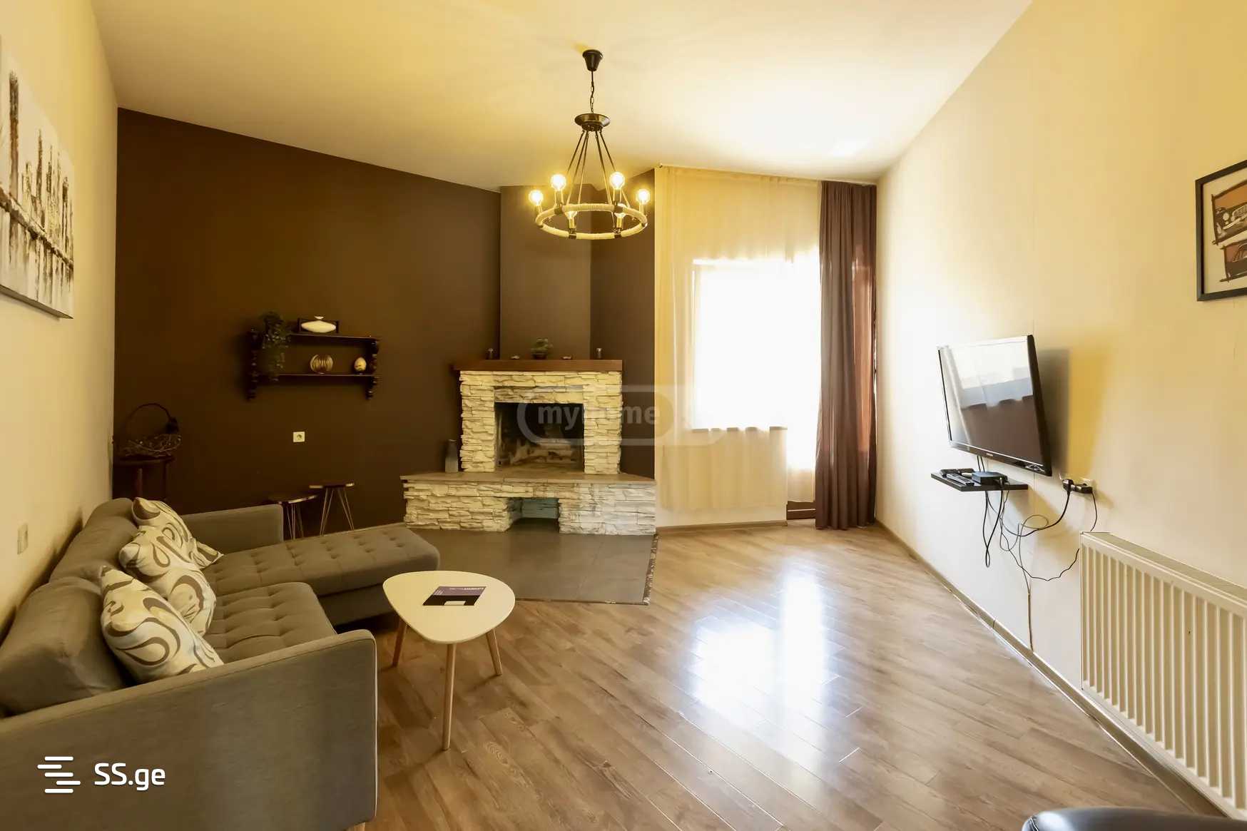 6 Room Summer Cottage For Sale view 3