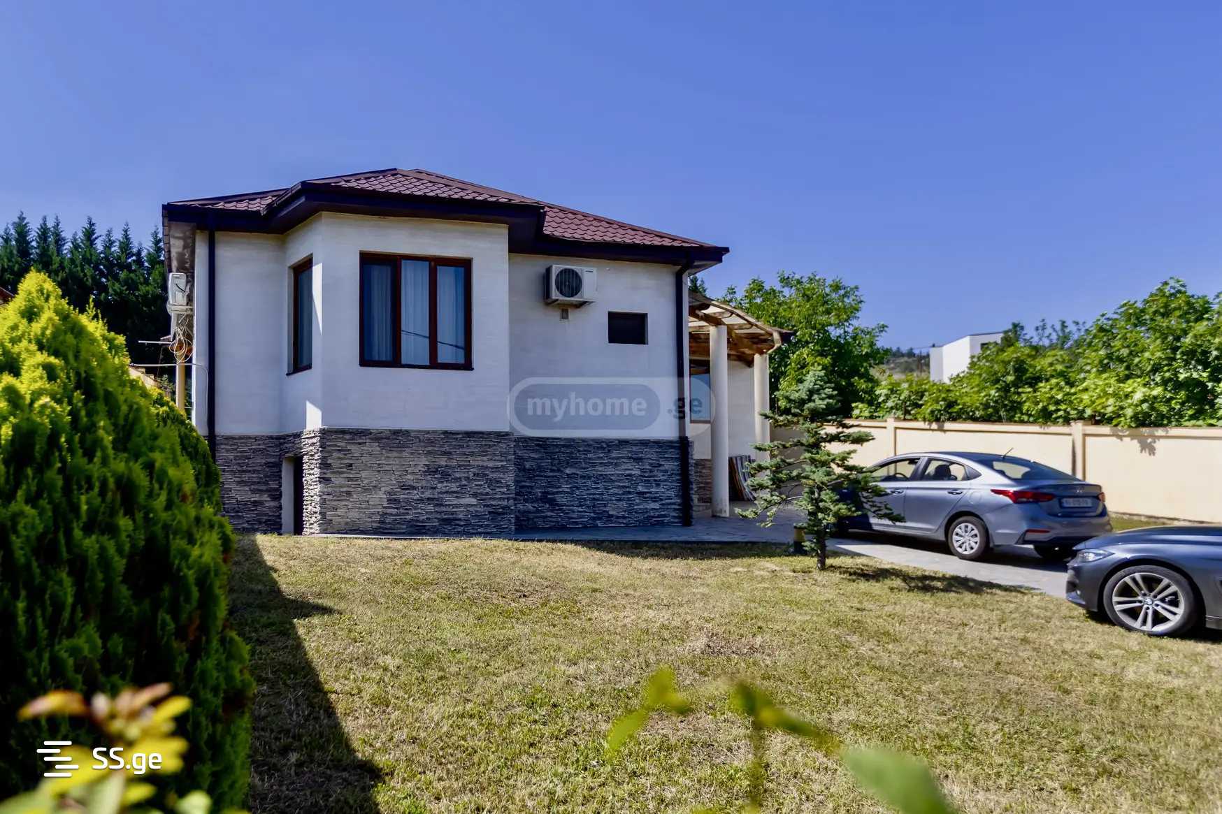 6 Room Summer Cottage For Sale view 1
