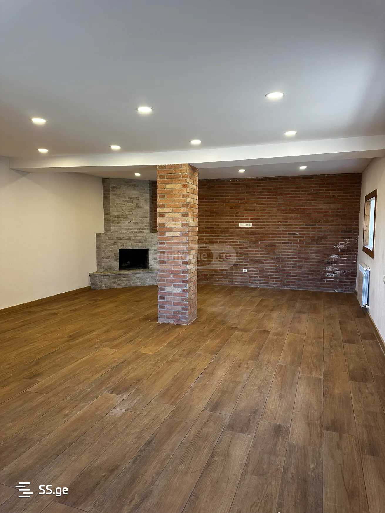 7 Room Private House For Sale view 11