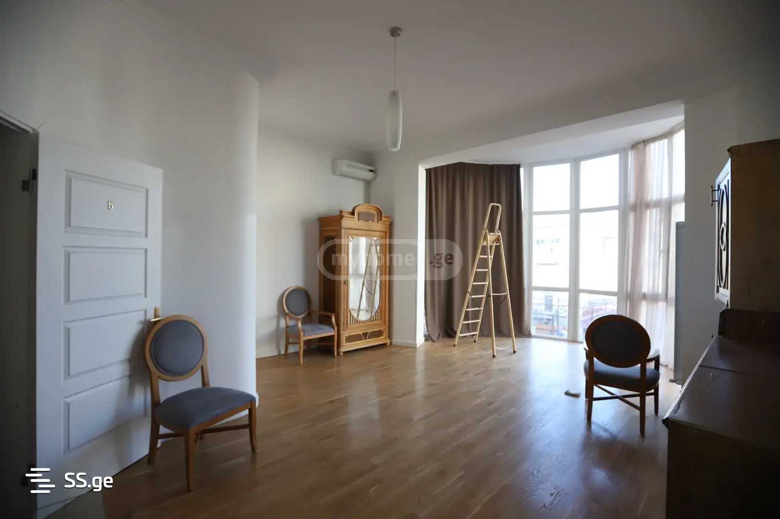 Private House For Rent. Vake view 10