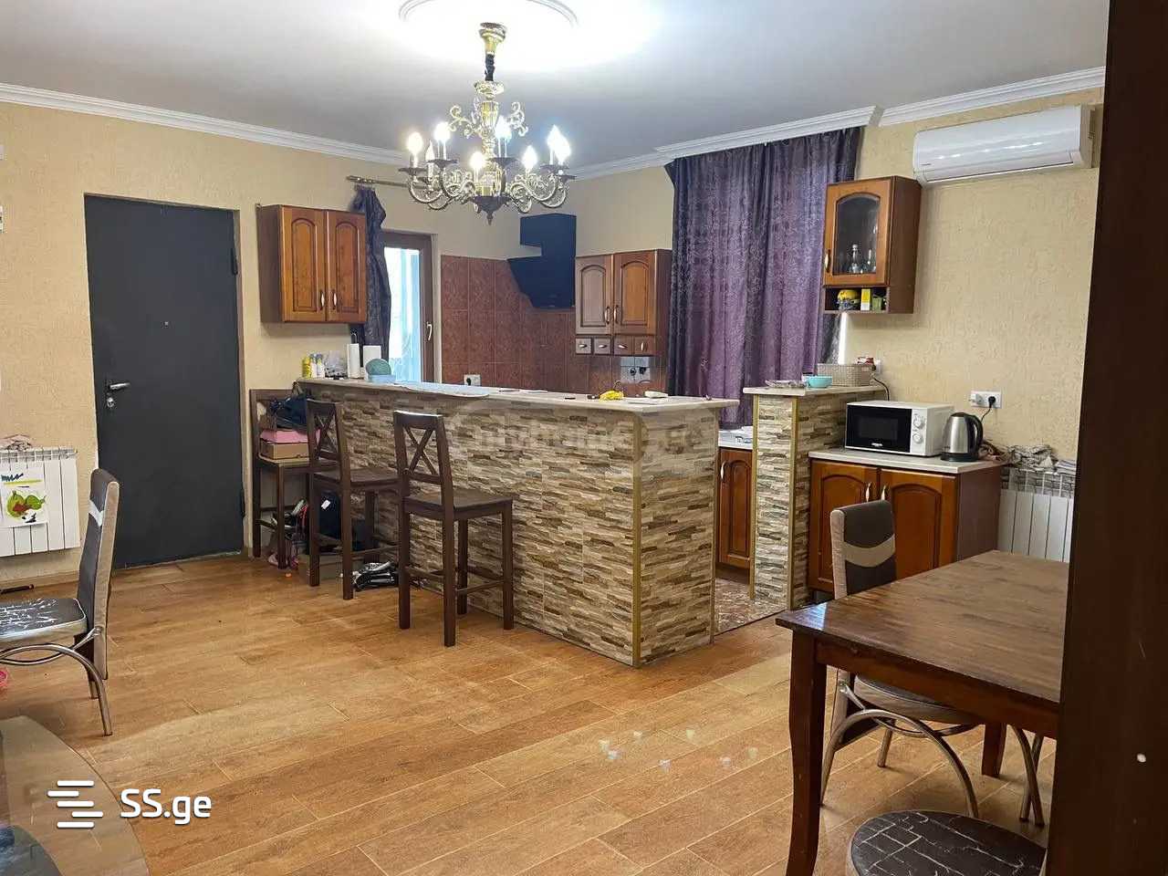 5 Room Private House For Rent. Chugureti view 3