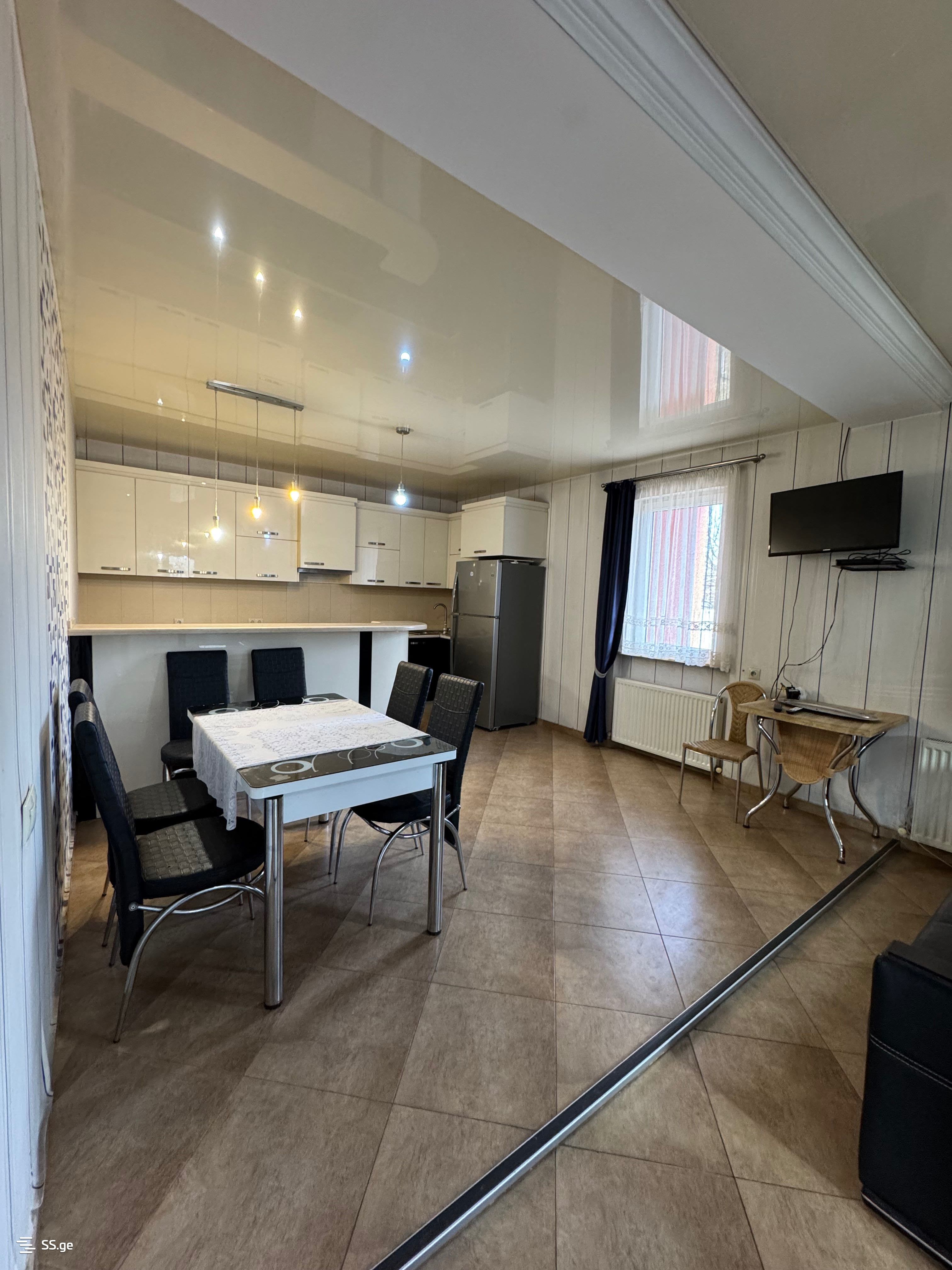 8 Room Private House For Rent. Ponichala view 3