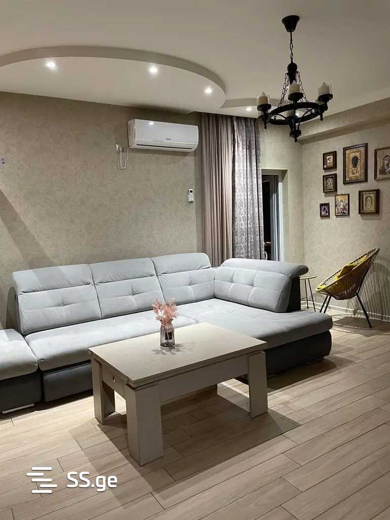 Продажа 3-комната Квартира view 2