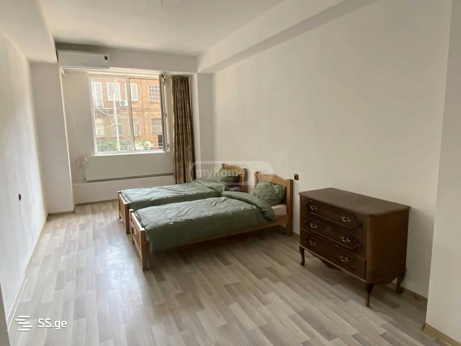 5 Room Flat For Rent. Vake view 5