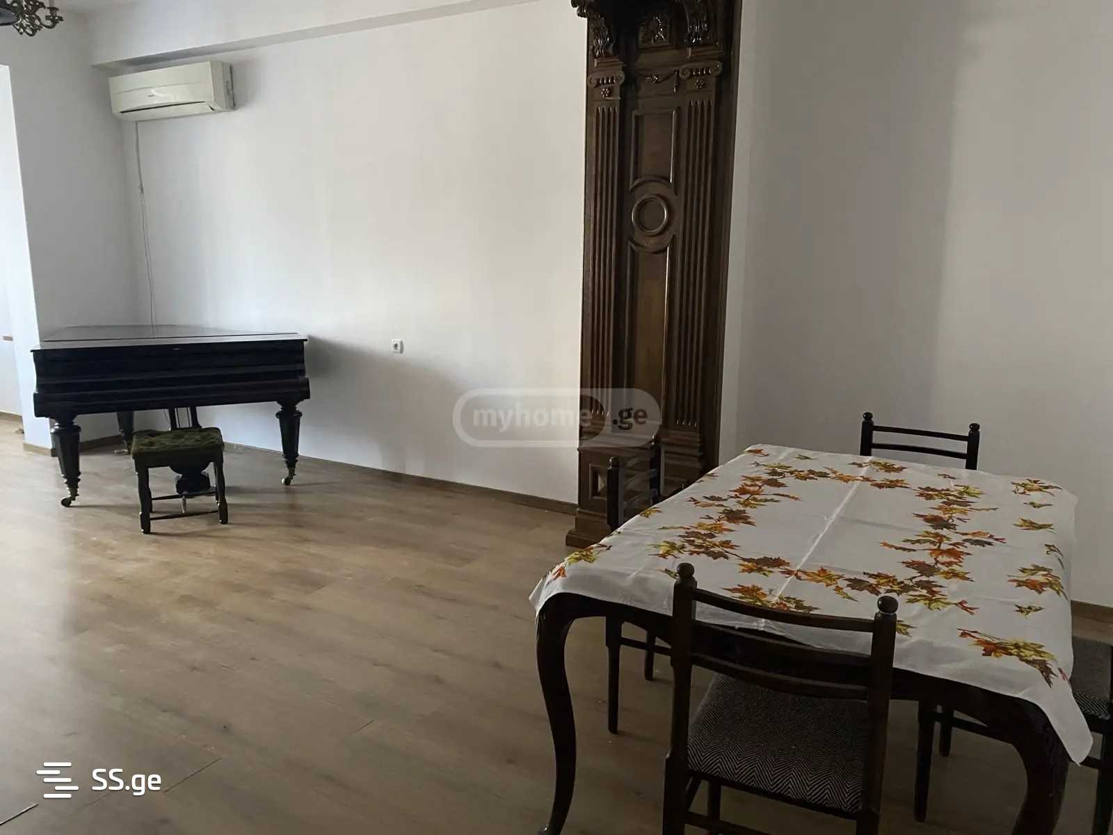 5 Room Flat For Rent. Vake view 8