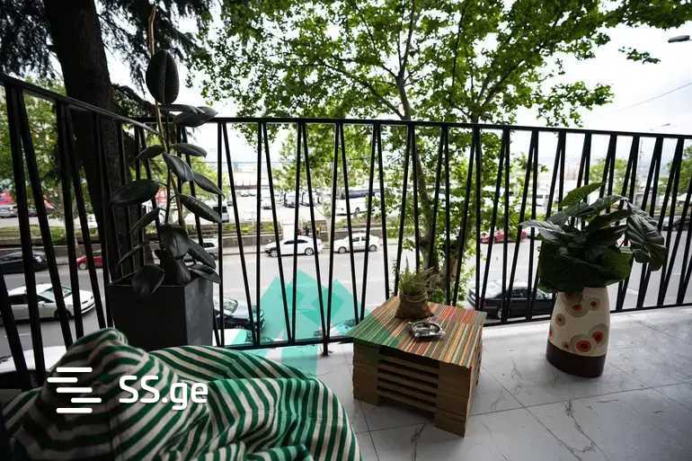 3 Room Flat For Sale view 3