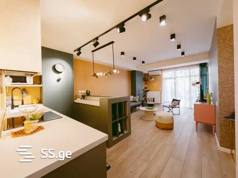 3 Room Flat For Sale view 1