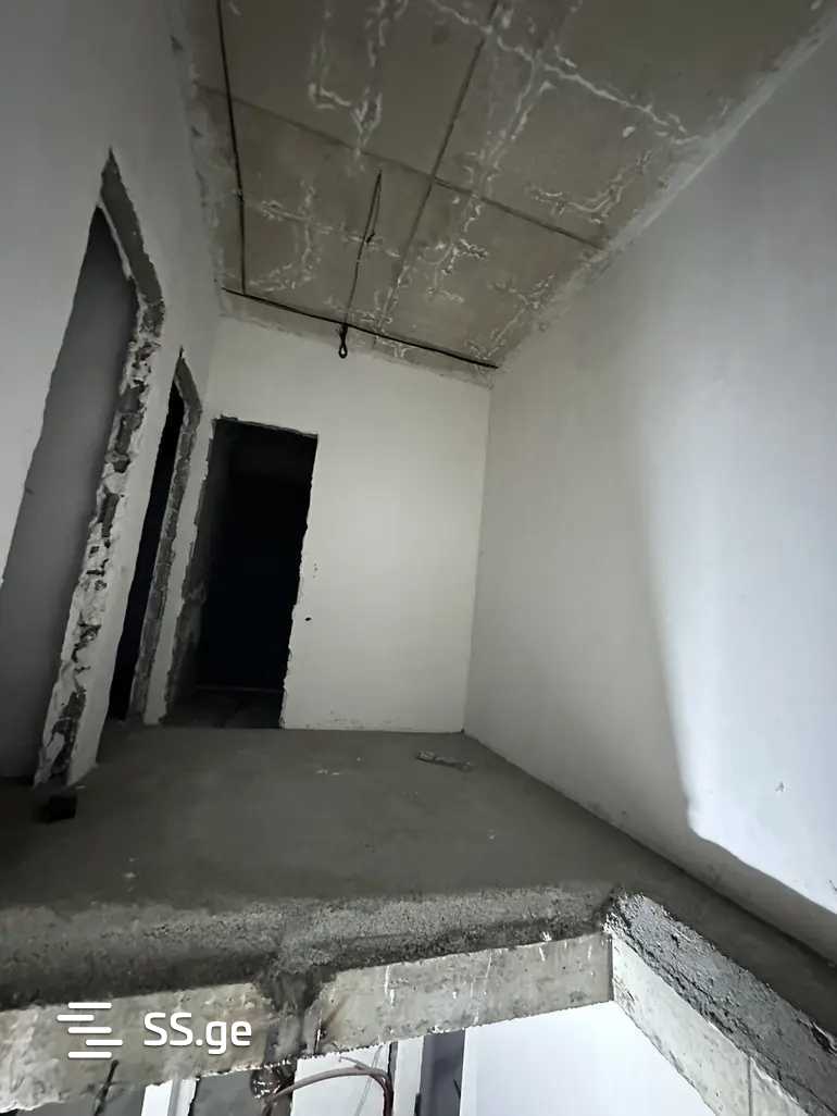 3 Room Flat For Sale view 3