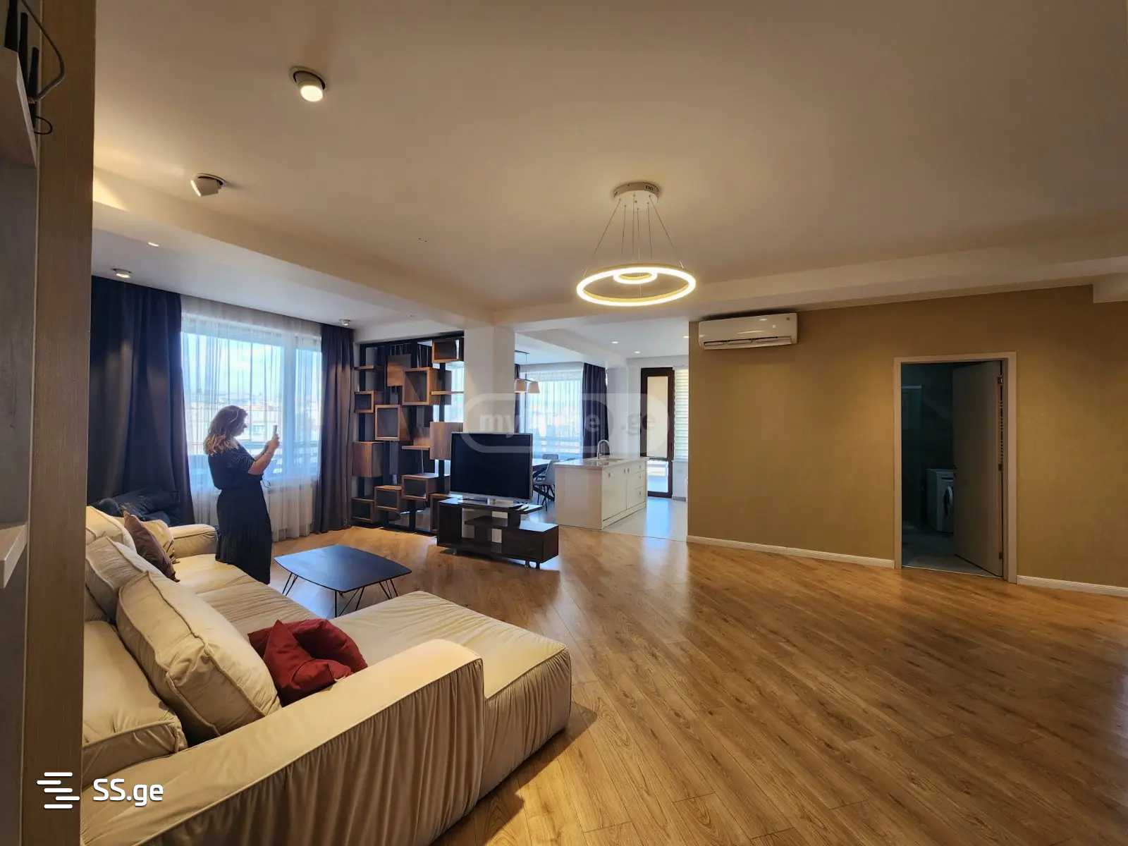 4 Room Flat For Rent. Ortachala view 2