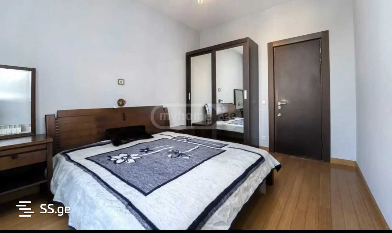 3 Room Flat For Rent. Vake view 5
