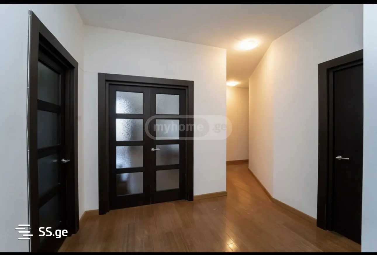 3 Room Flat For Rent. Vake view 8