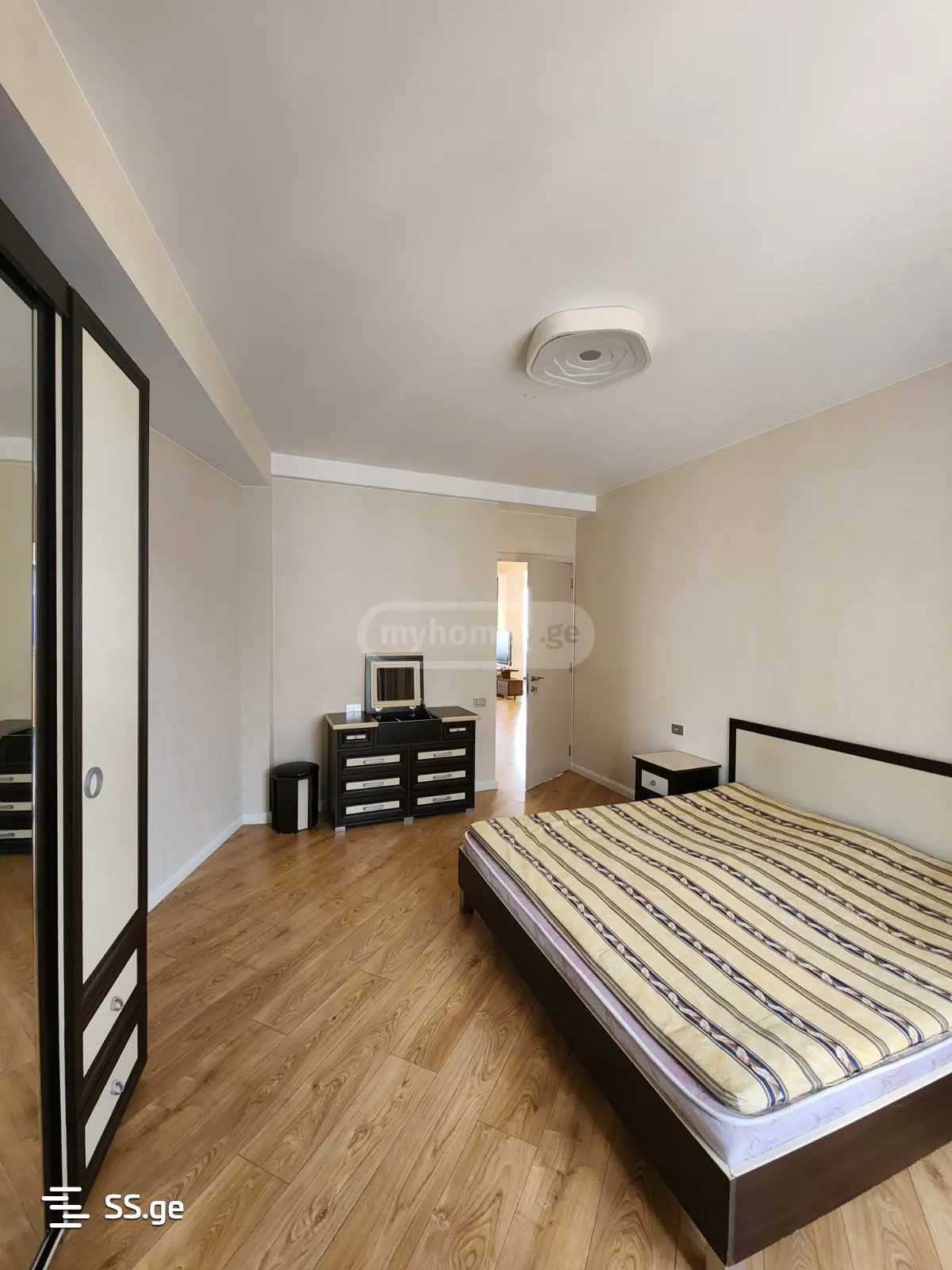 4 Room Flat For Rent. Ortachala view 8