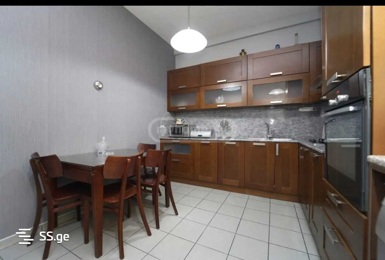 3 Room Flat For Rent. Vake view 4