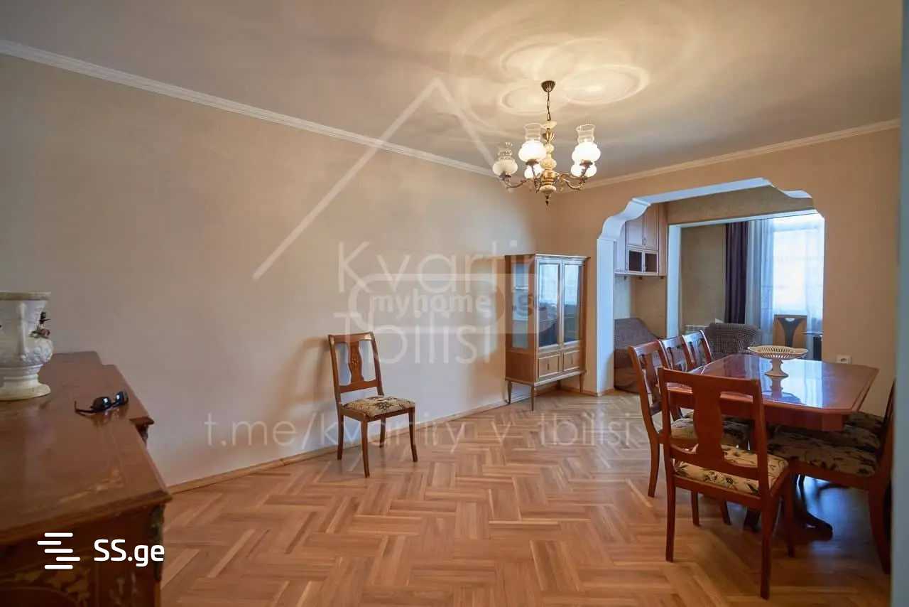 4 Room Flat For Rent. Vake view 3