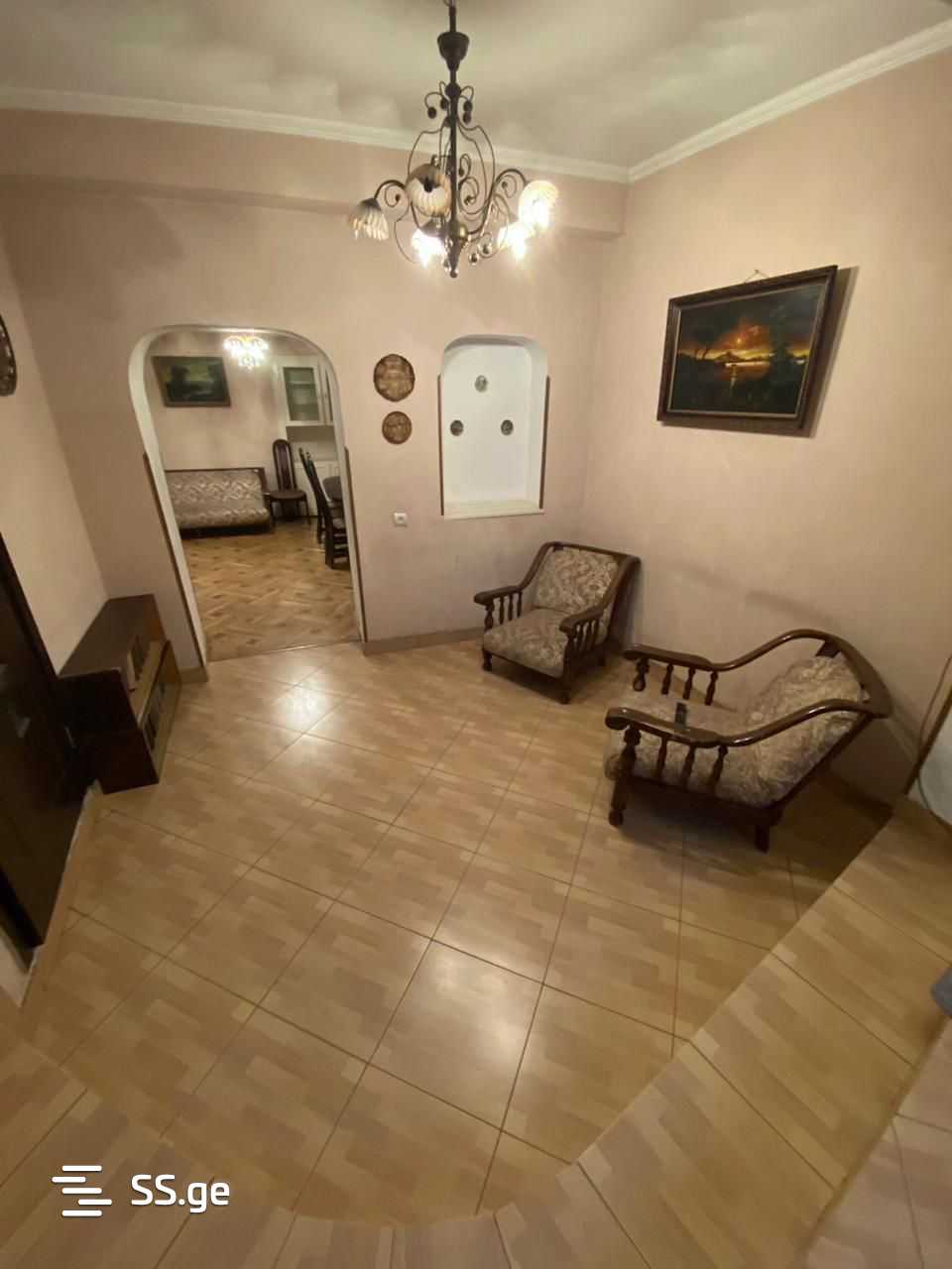 10 Room Private House For Sale view 6