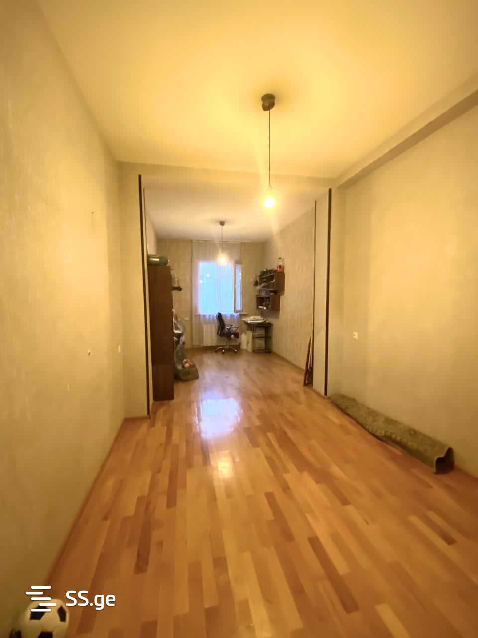 10 Room Private House For Sale, 4 of 4