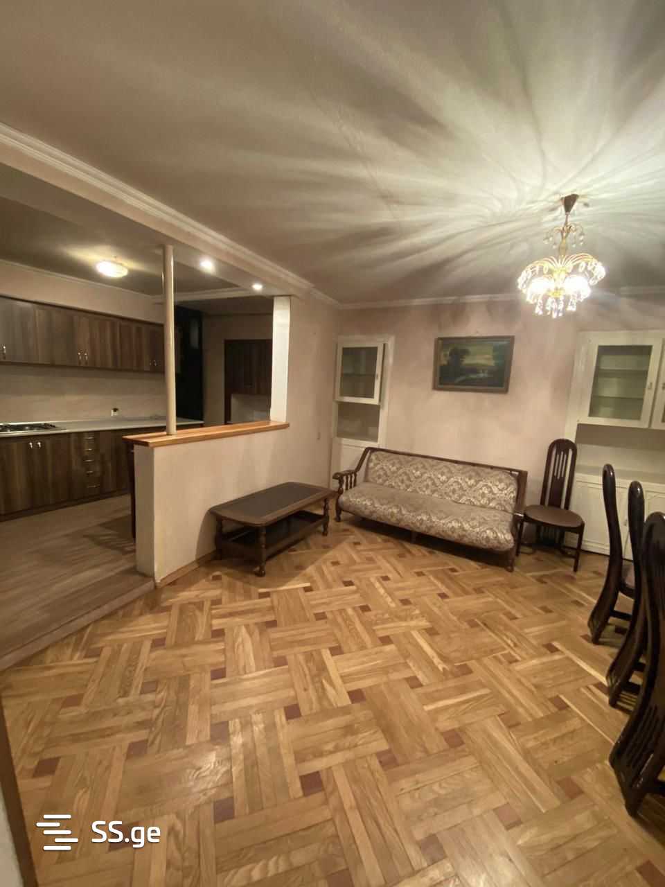 10 Room Private House For Sale view 7