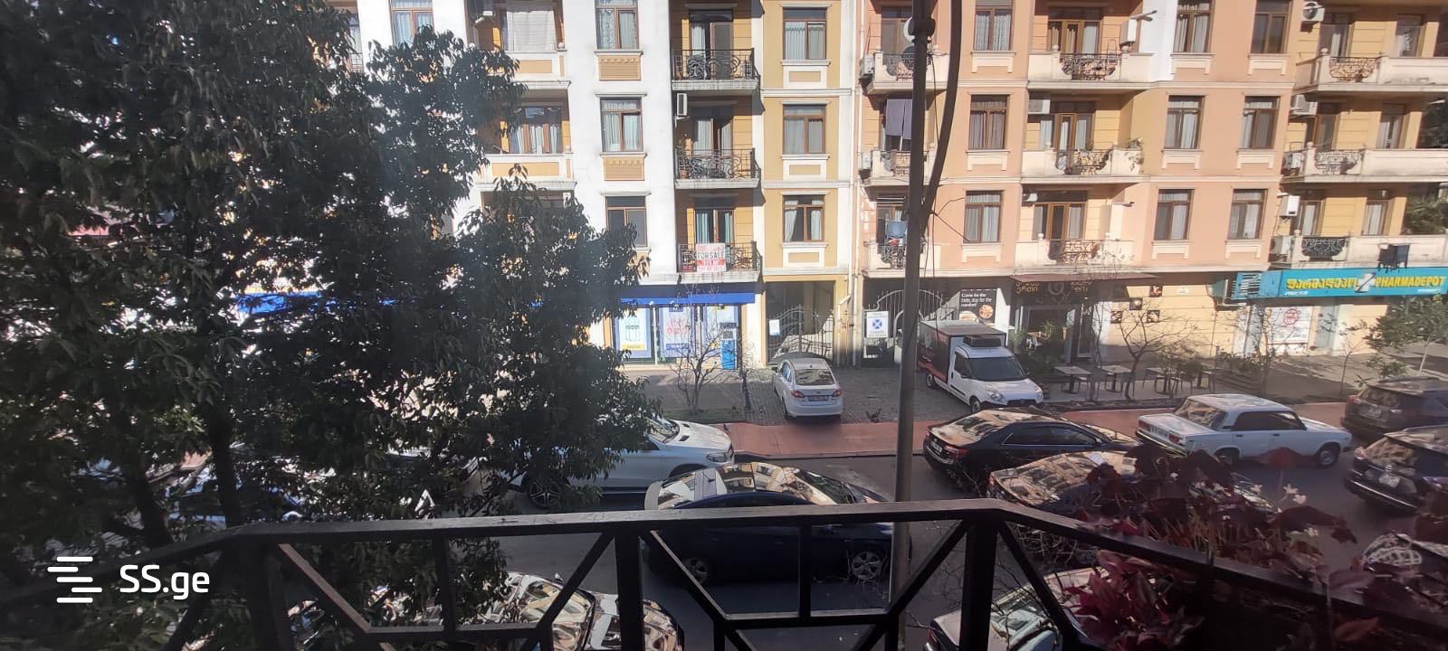 6 Room Private House For Rent. Batumi view 5