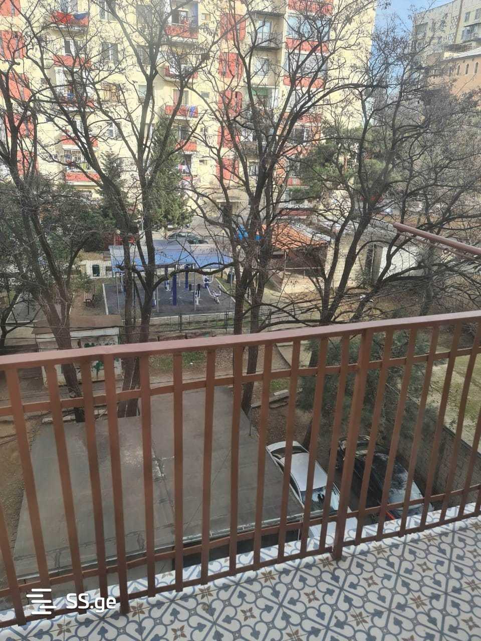 5 Room Flat For Sale view 5
