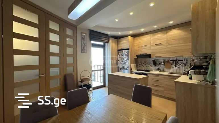 3 Room Flat For Sale view 2