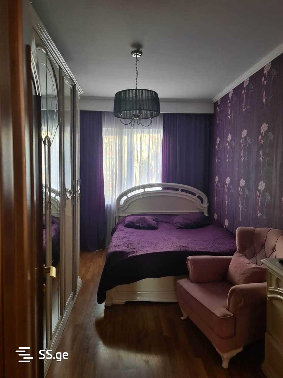 5 Room Flat For Sale view 3