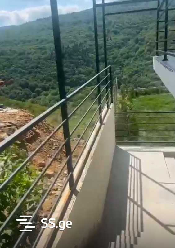 10 Room Hotel For Sale view 9