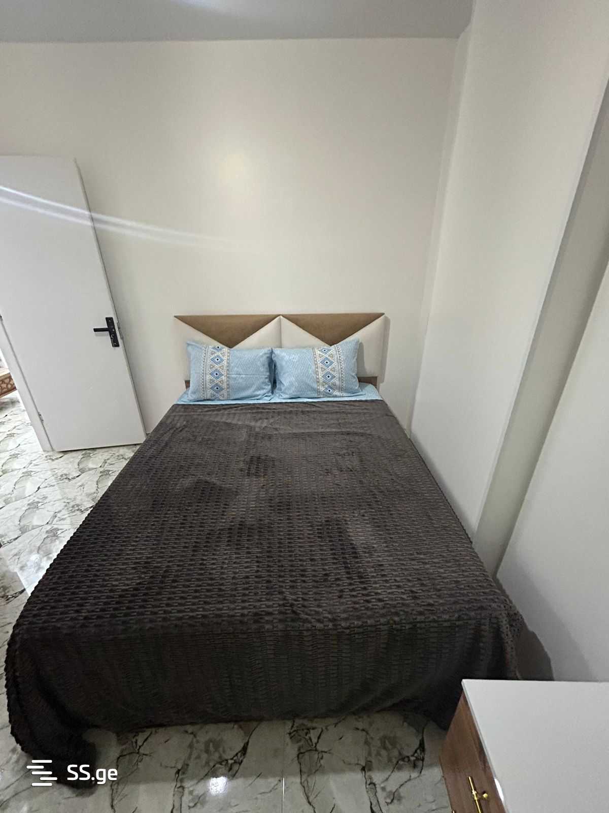 3 Room Flat For Sale view 4