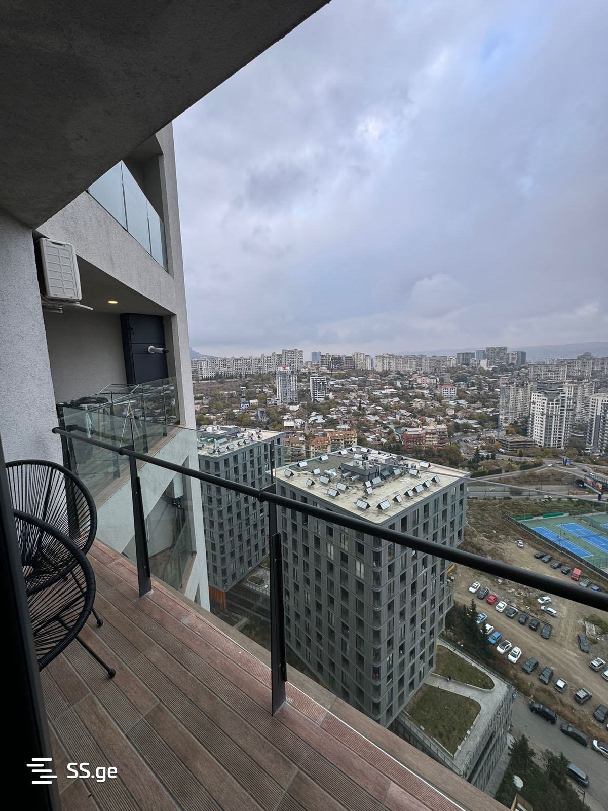 2 room Flat For Rent. Vake - Mehr