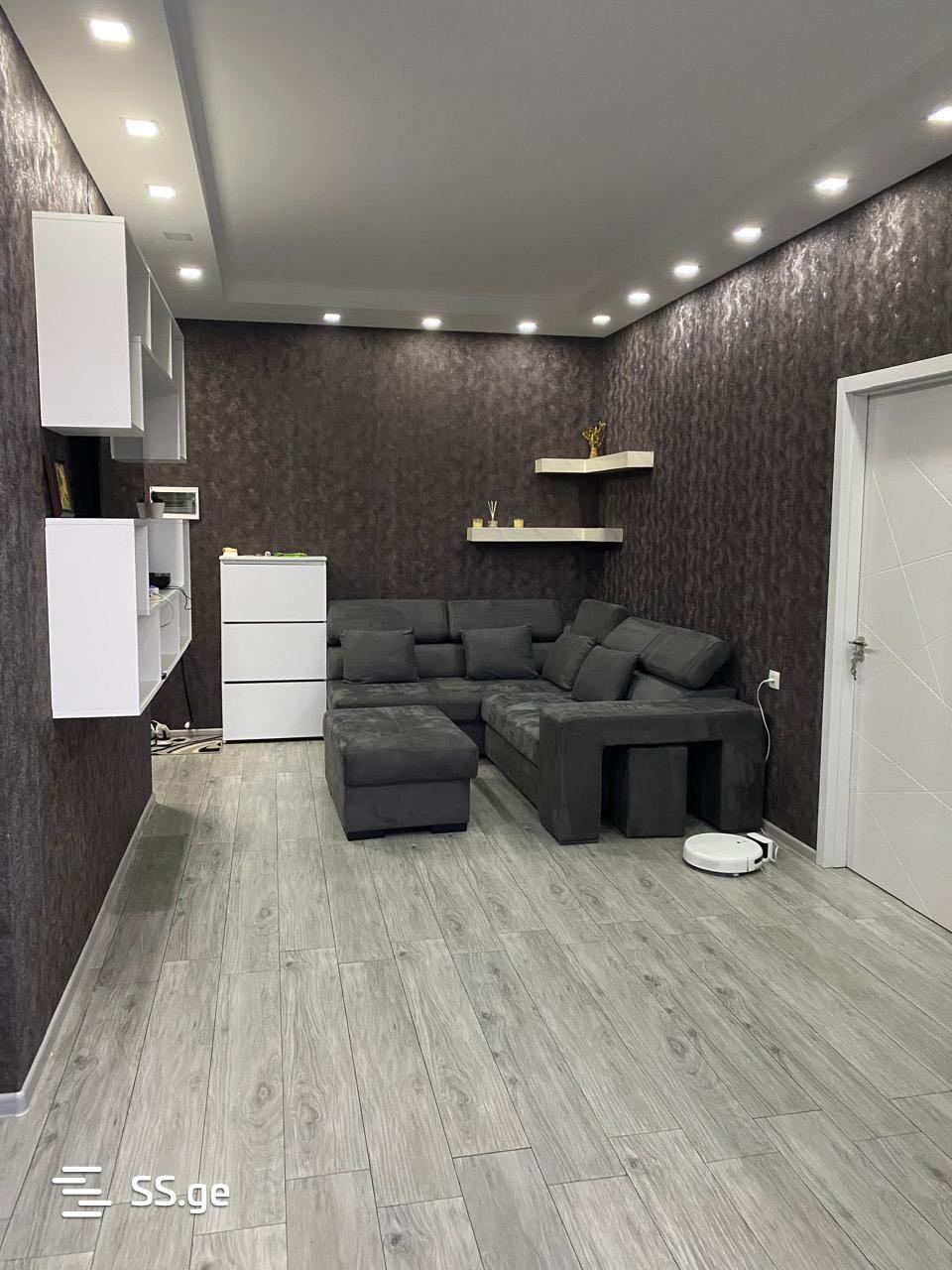 3 Room Flat Daily Rent. Gldani view 9