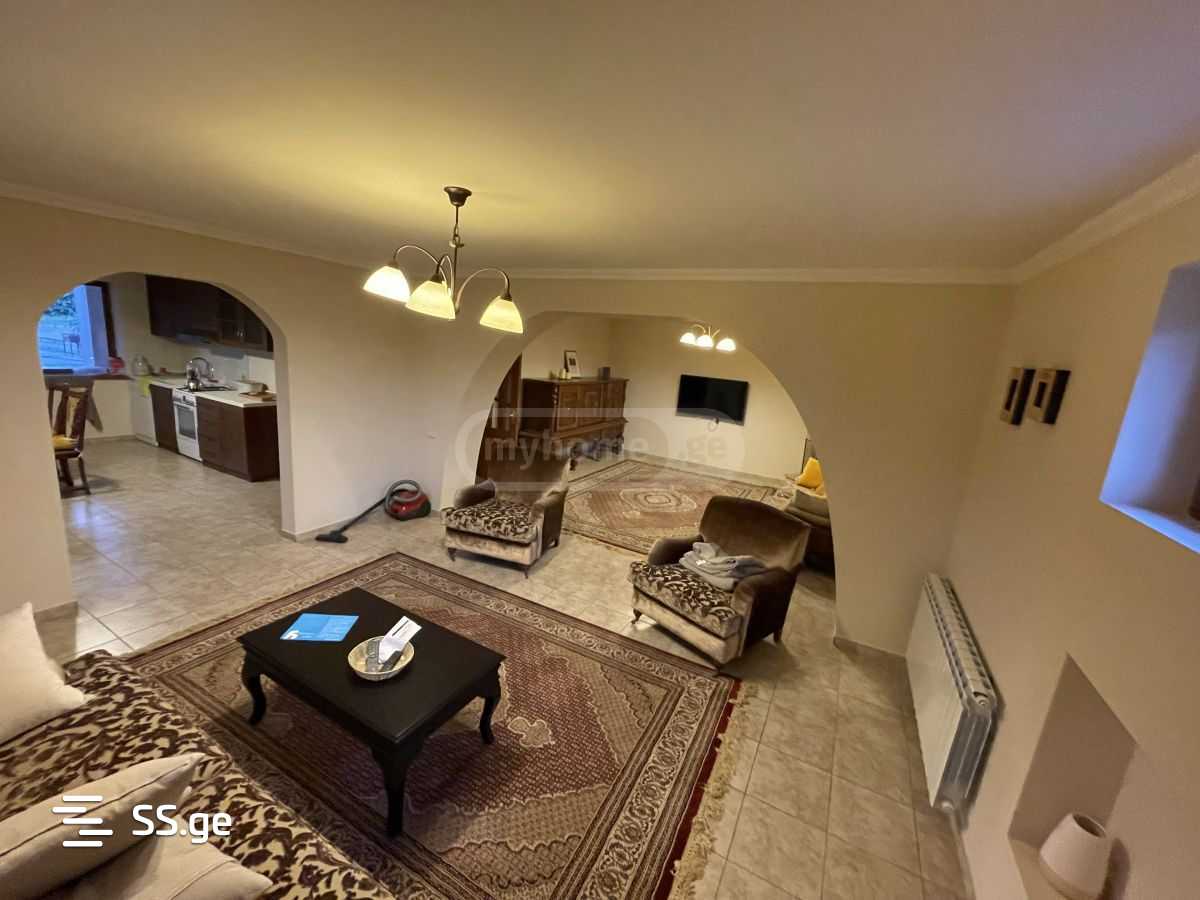 8 Room Private House For Rent. Vera view 3
