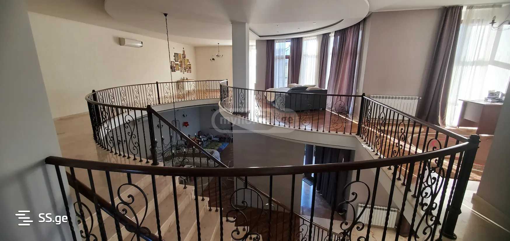 Commercial Space For Rent. Vedzisi view 2
