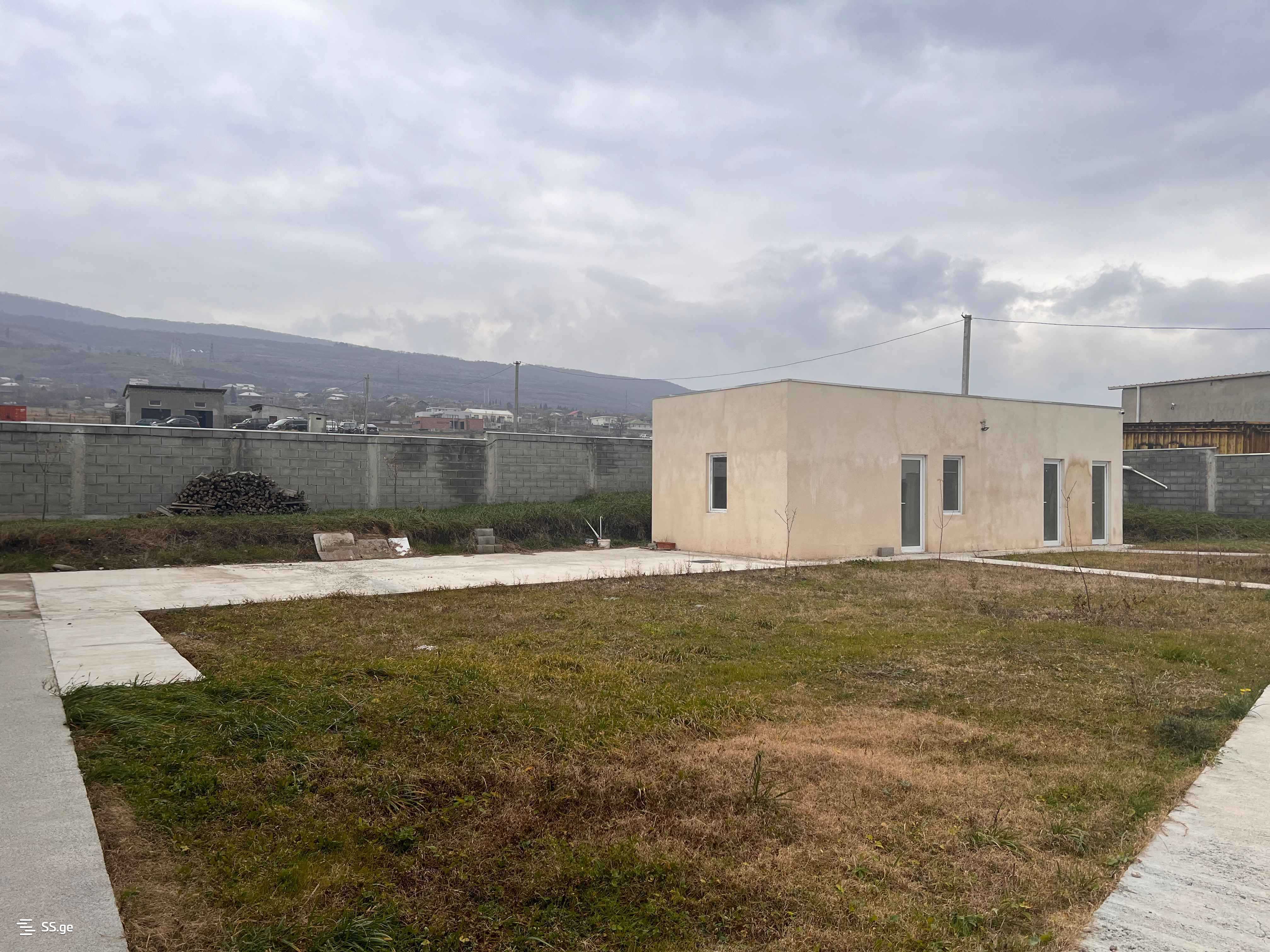 Store-Industrial Property For Sale. Gorovani view 4