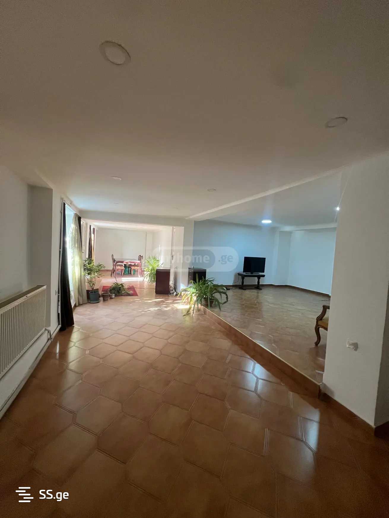 8 Room Private House For Rent. Saburtalo view 7