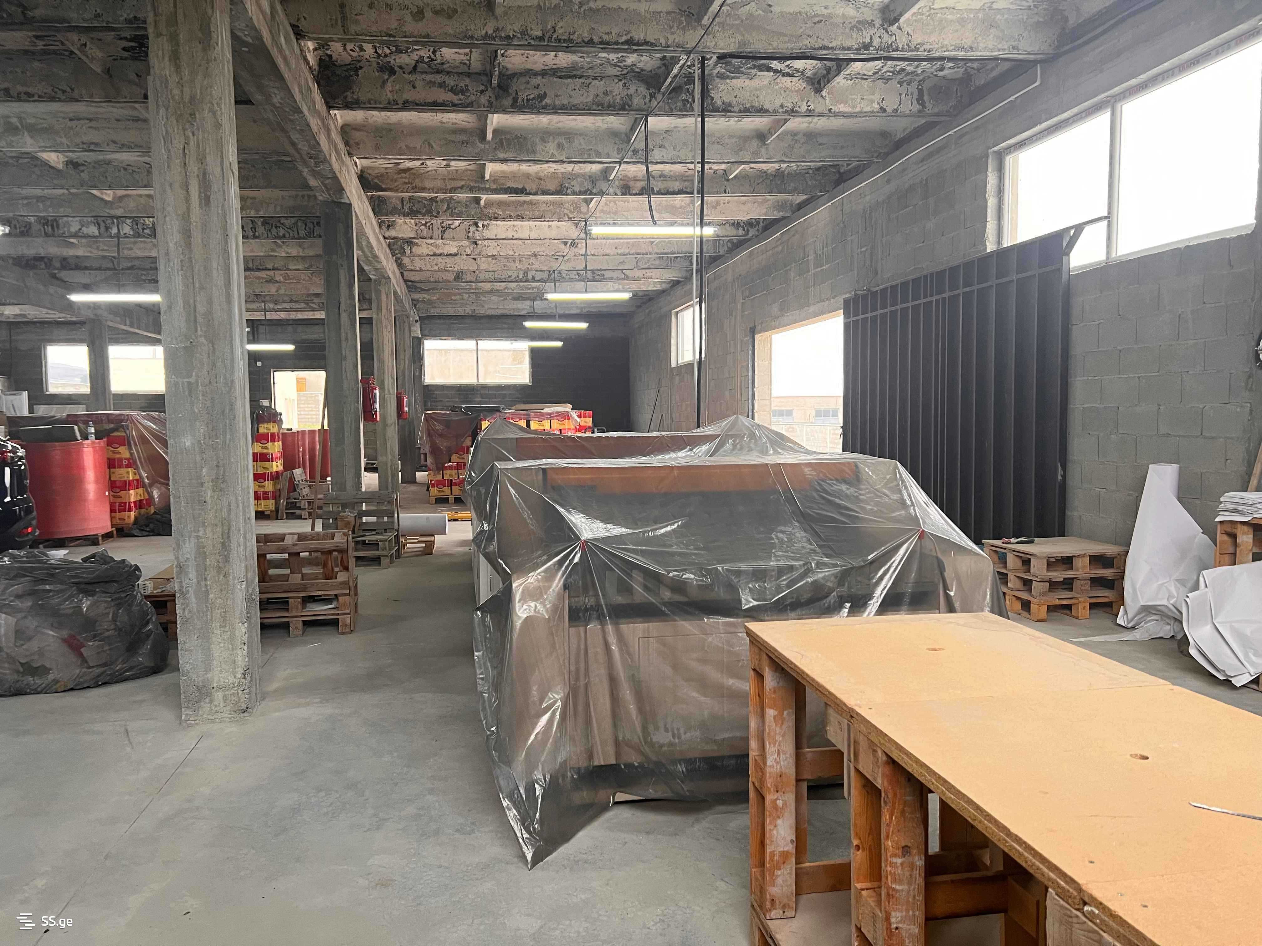 Store-Industrial Property For Sale. Gorovani view 11
