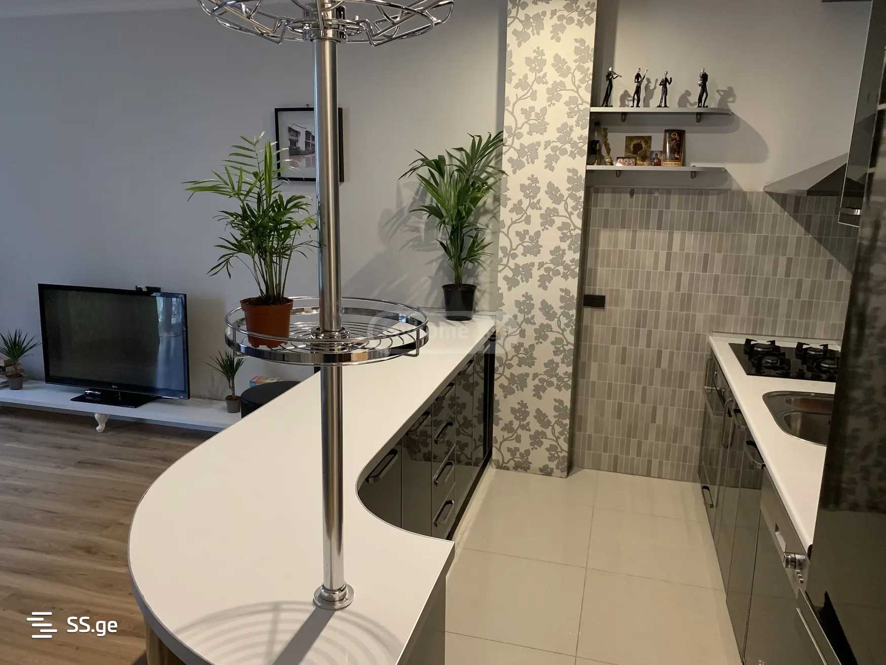 3 Room Flat For Rent. Mtatsminda view 4