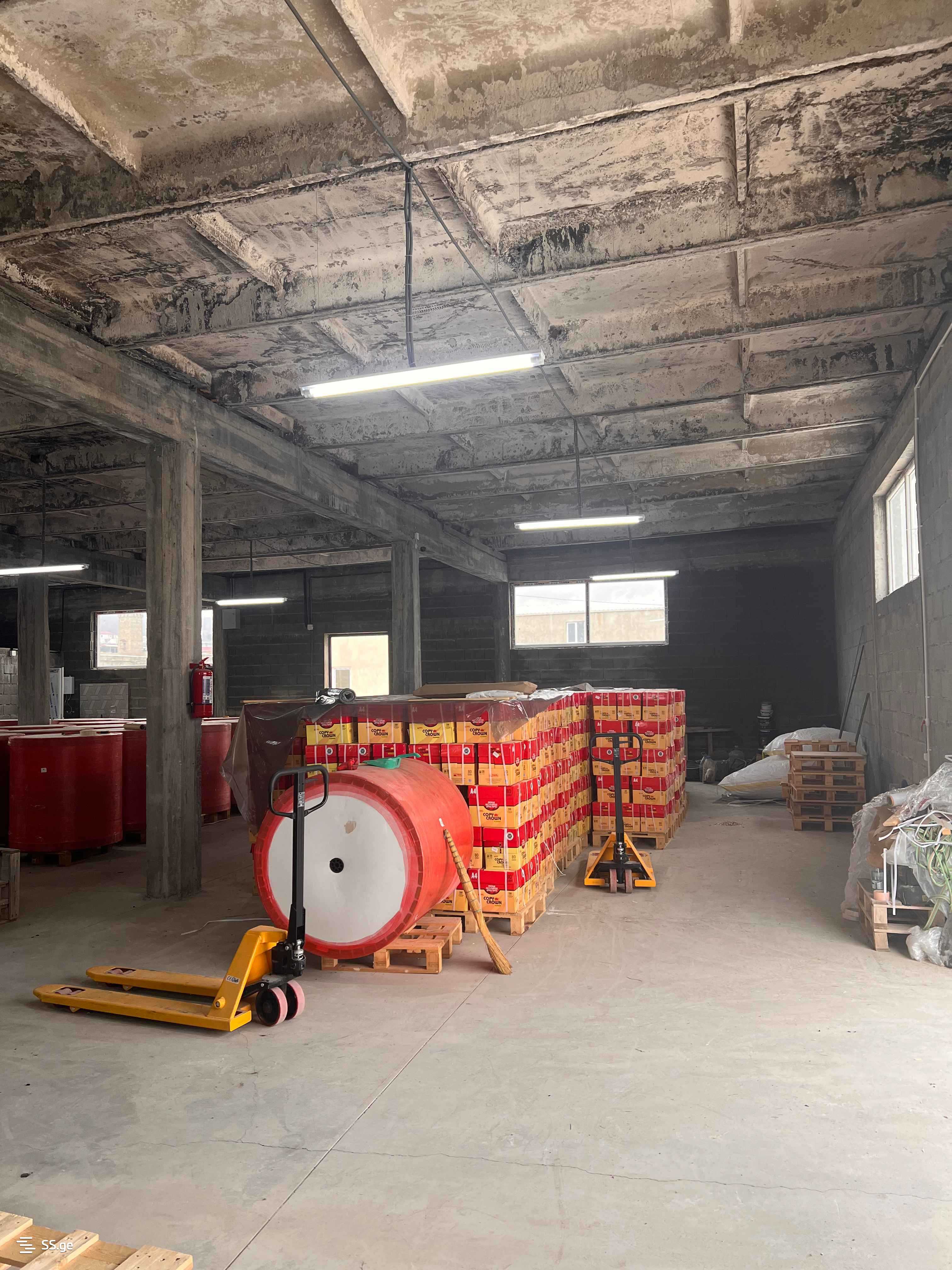 Store-Industrial Property For Sale. Gorovani view 9