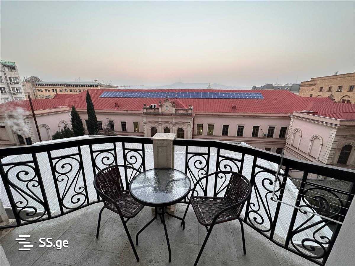 3 Room Flat Daily Rent. Mtatsminda view 6