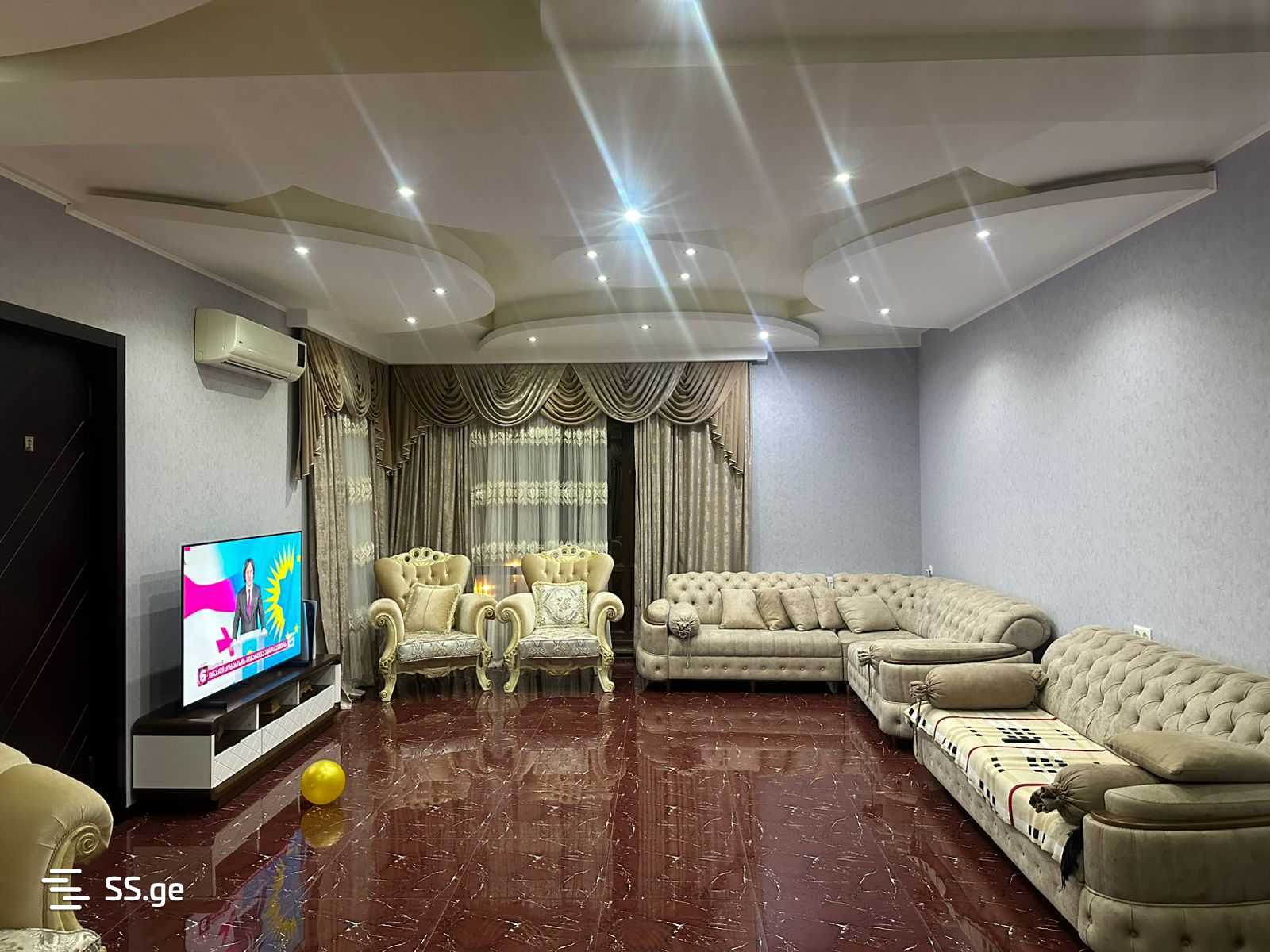 9 Room Private House For Sale view 7