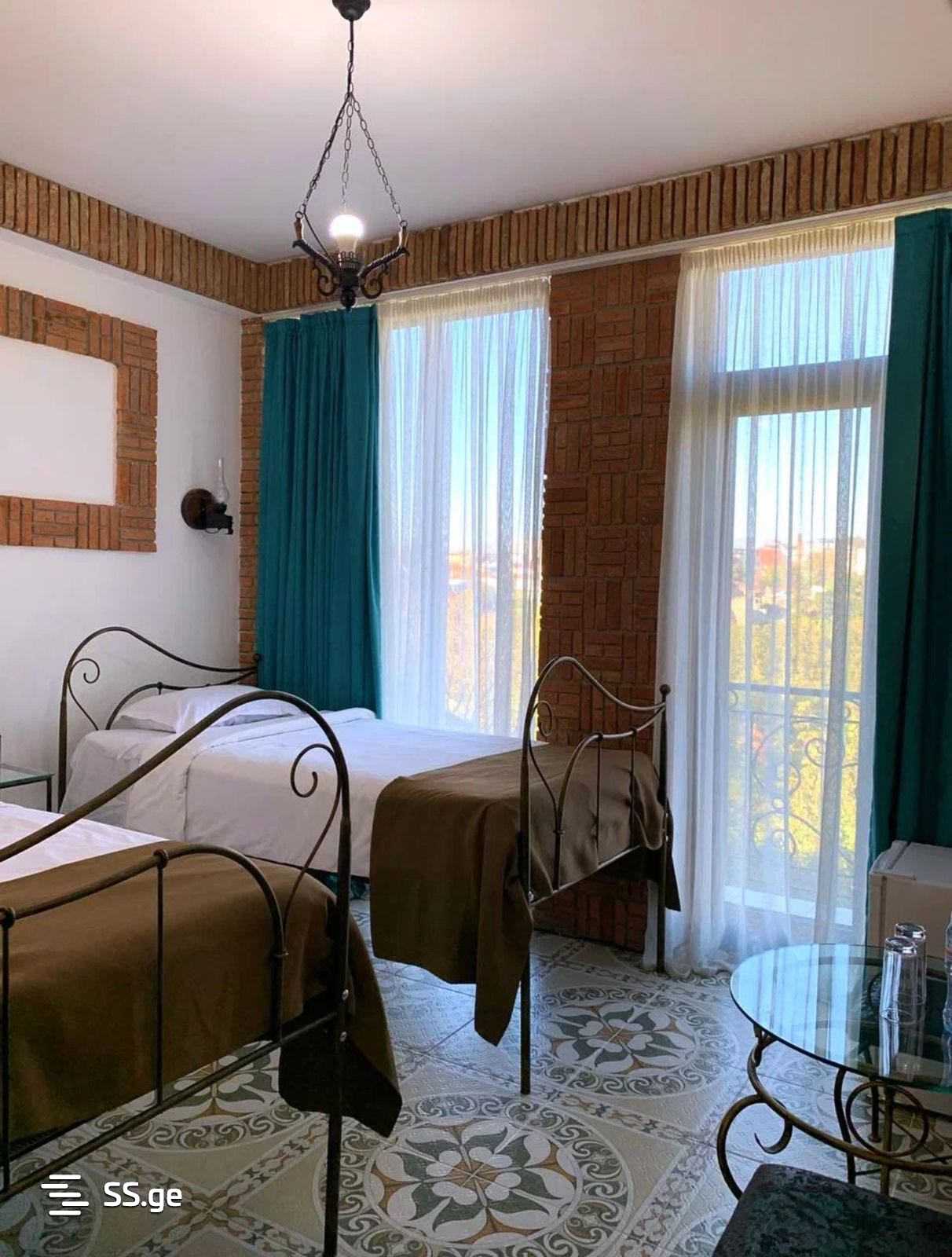 21 Room Hotel For Rent. Ortachala, 2 of 12