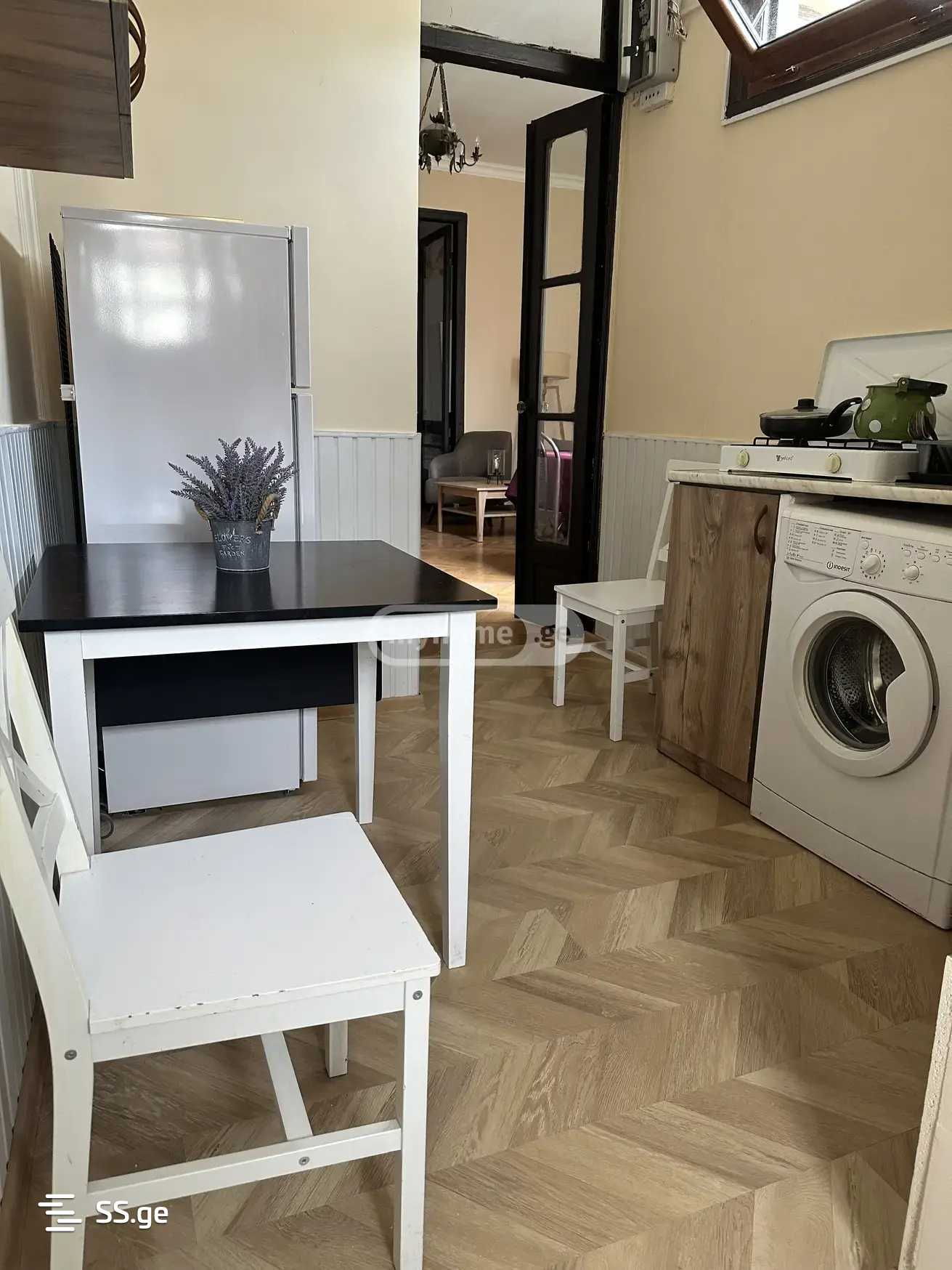 3 Room Private House For Rent. Mtatsminda view 9