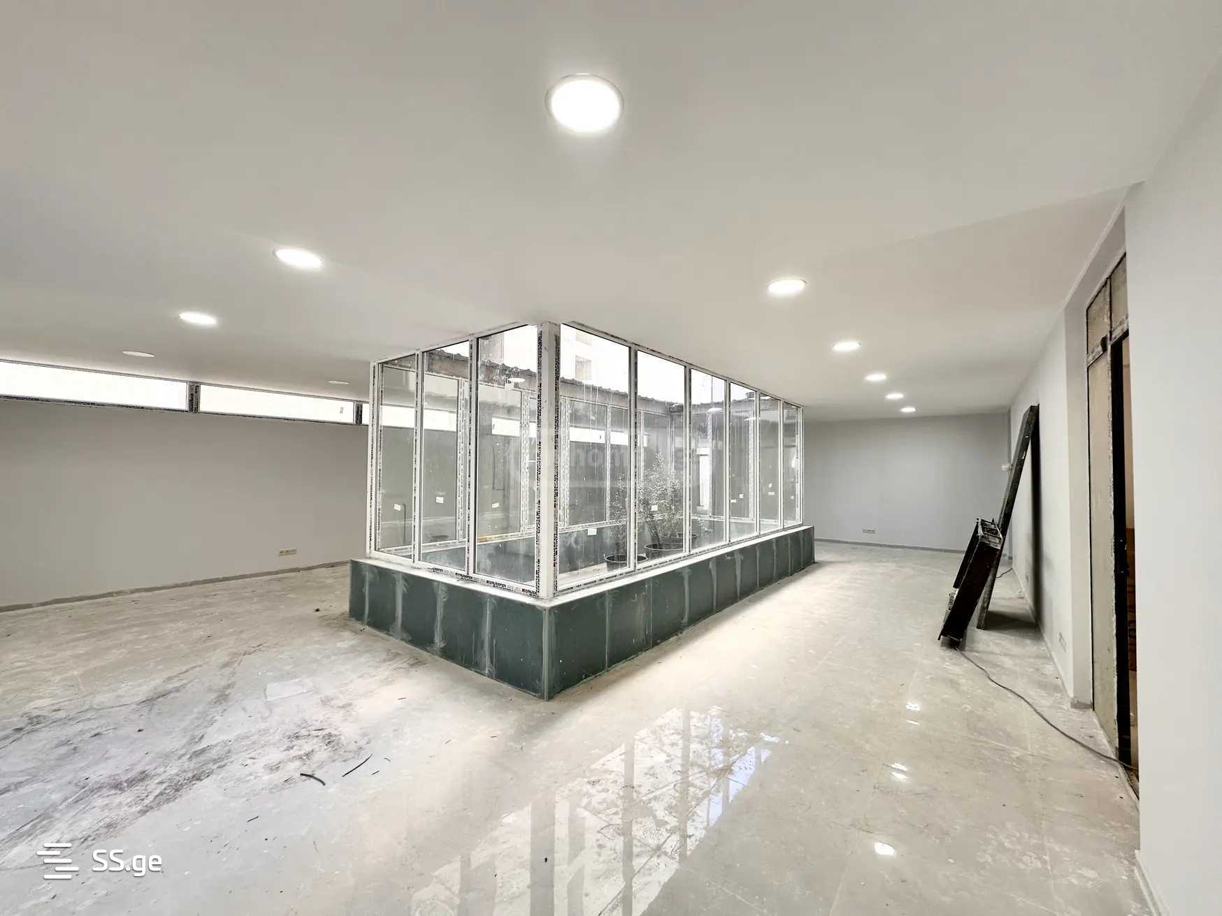 Store-Industrial Property For Rent. Didi Digomi view 1
