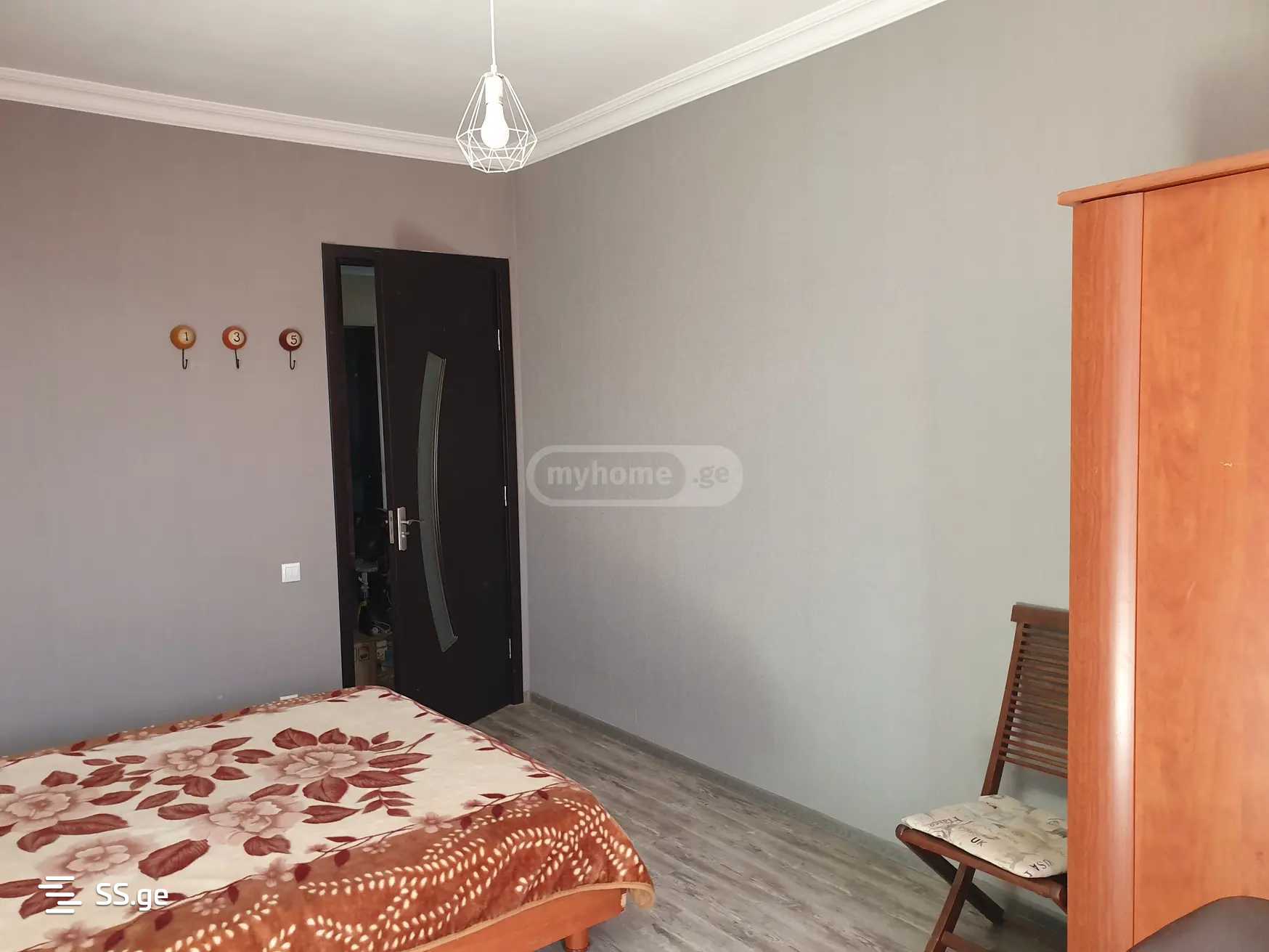 4 Room Flat For Rent. Didube view 9