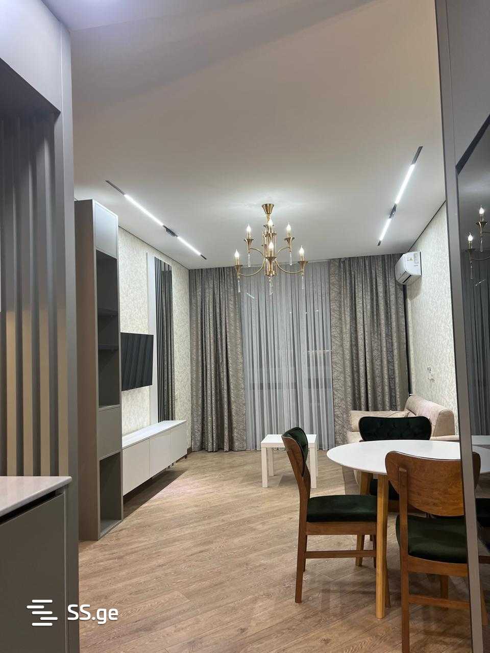 2 Room Flat For Rent. Batumi view 4