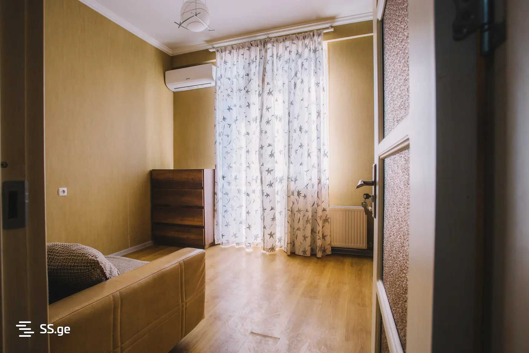 3 Room Flat For Rent. Isani view 7