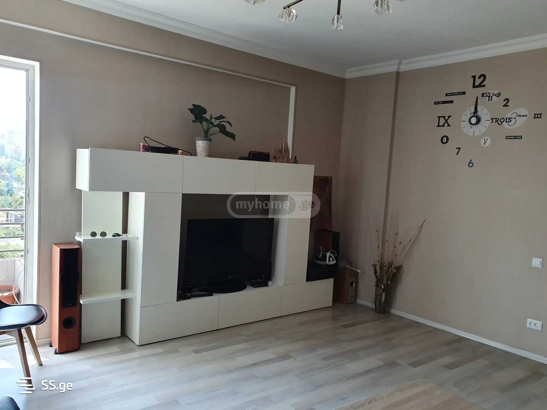 4 Room Flat For Rent. Didube view 2