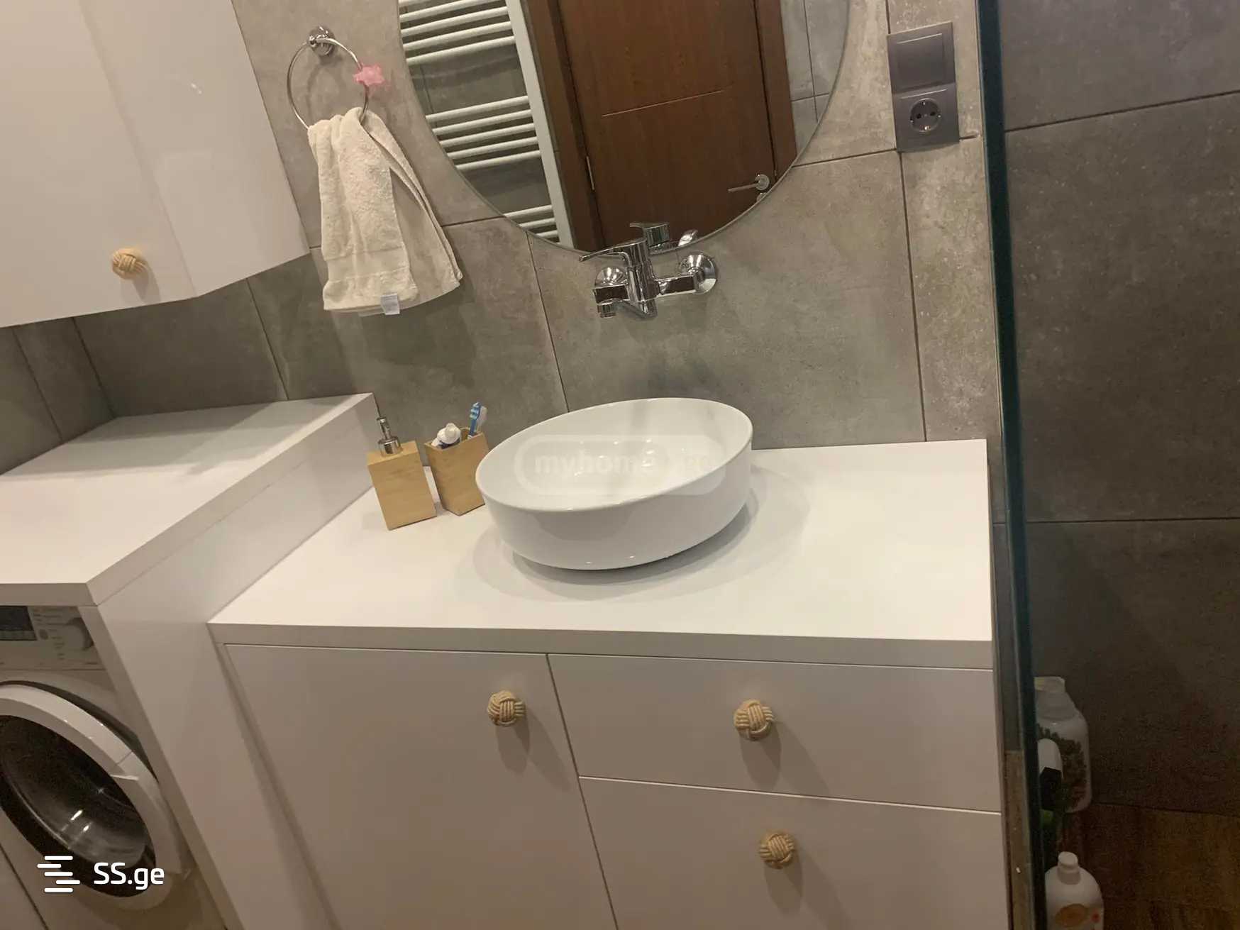 3 Room Flat For Sale view 4